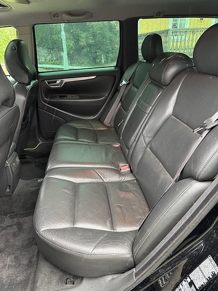 Volvo V70 12 of 18