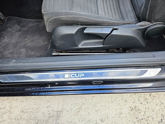Volkswagen Golf VI 8 of 10