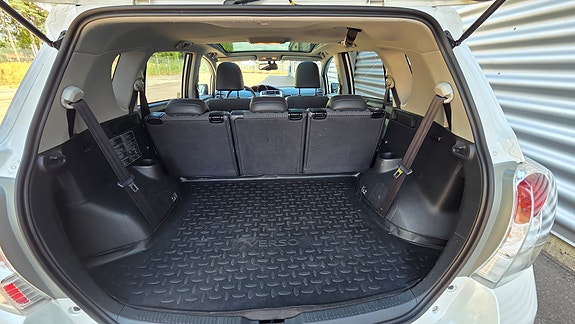 Toyota Verso 9 of 9