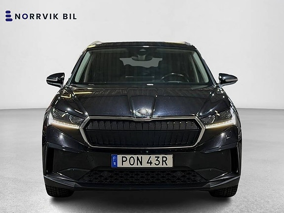 Skoda Enyaq 2 of 5