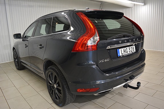 Volvo XC60 4 of 5