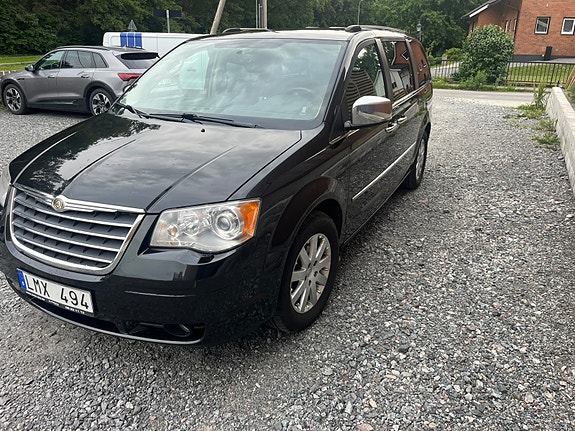 Chrysler Grand Voyager 2 of 9
