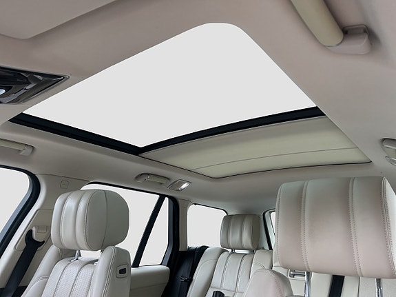 Land Rover Range Rover 17 of 20