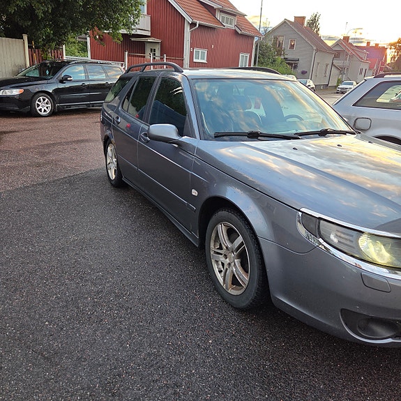 Saab 9-5 3 of 5