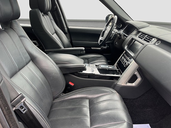 Land Rover Range Rover 14 of 18