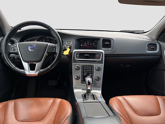 Volvo V60 16 of 19