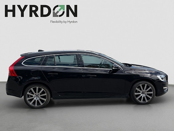 Volvo V60 5 of 19