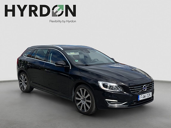 Volvo V60 2 of 19
