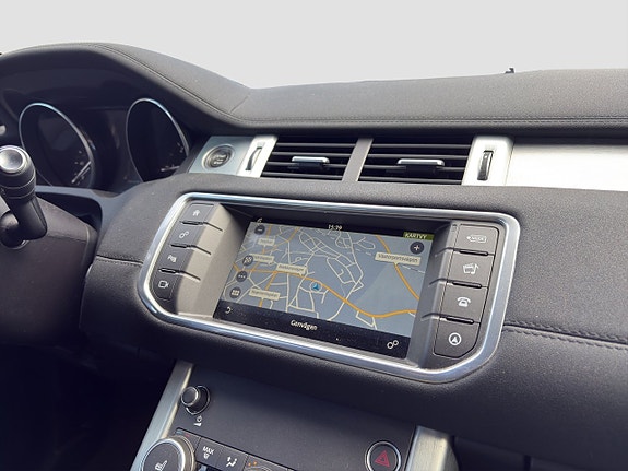 Land Rover Range Rover Evoque 14 of 22