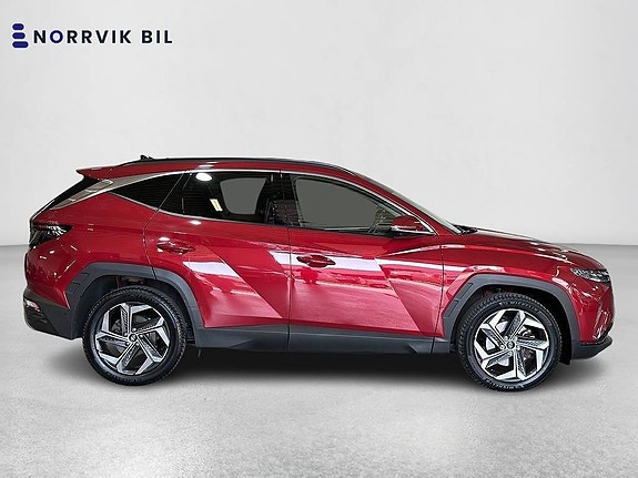 Hyundai Tucson 3 of 5