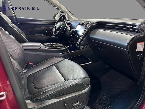 Hyundai Tucson 10 of 27