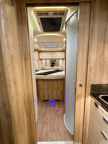 Giottiline G-Line 938 Queensbed Solpanel 4-bädd B-kort 19 of 30