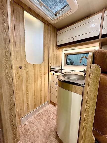 Giottiline G-Line 938 Queensbed Solpanel 4-bädd B-kort 15 of 30