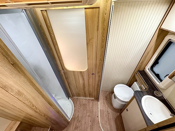 Giottiline G-Line 938 Queensbed Solpanel 4-bädd B-kort 25 of 30