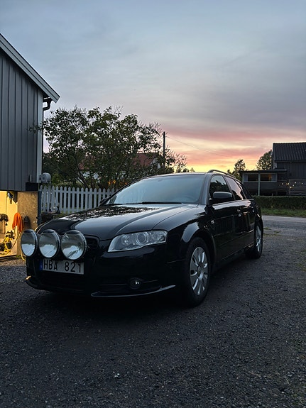 Audi A4 2 of 7