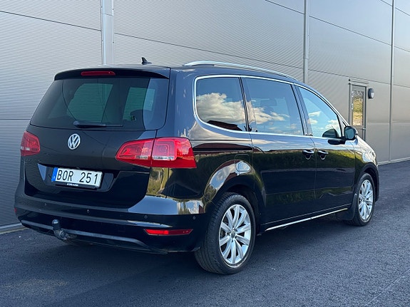 Volkswagen Sharan 3 of 5