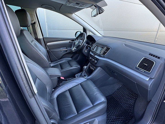 Volkswagen Sharan 4 of 5