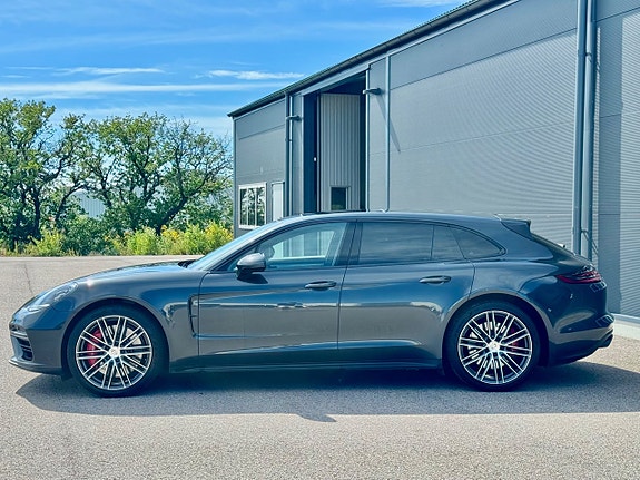 Porsche Panamera Turbo 8 of 11