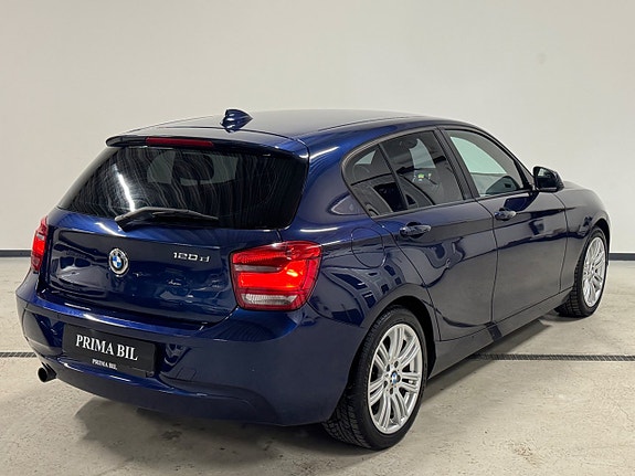 BMW 120d 4 of 5