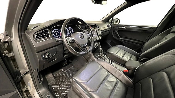 Volkswagen Tiguan 10 of 26