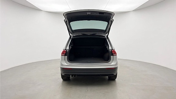 Volkswagen Tiguan 13 of 26