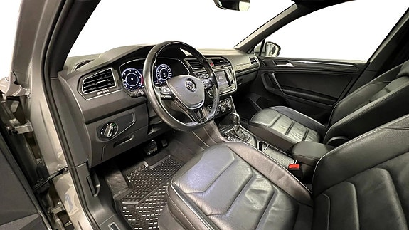 Volkswagen Tiguan 10 of 26