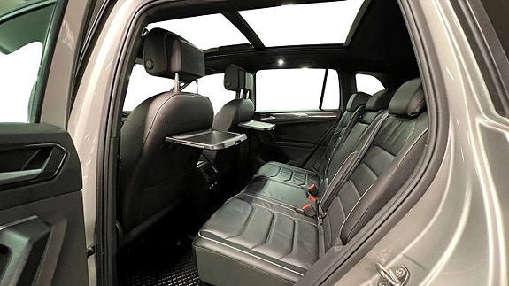 Volkswagen Tiguan 12 of 26