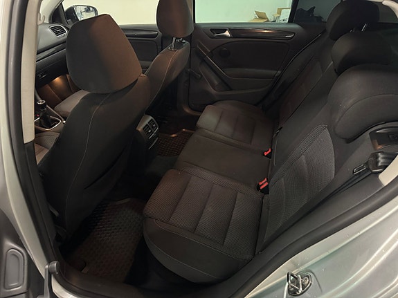 Volkswagen Golf VI 15 of 16