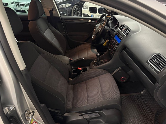 Volkswagen Golf VI 10 of 16