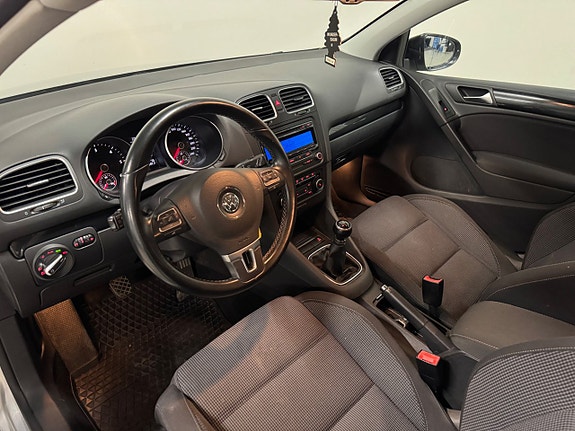 Volkswagen Golf VI 8 of 16