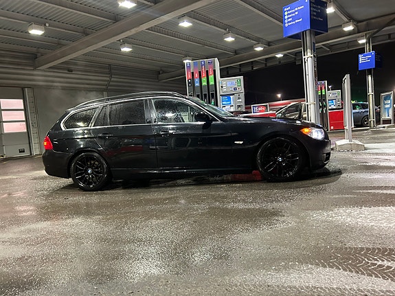 BMW 325i 6 of 6
