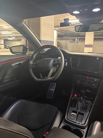 Seat Leon 9 of 10