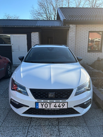 Seat Leon 2 of 10