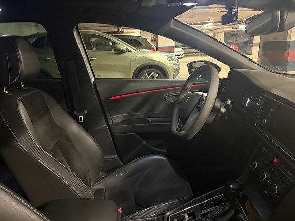 Seat Leon 10 of 10