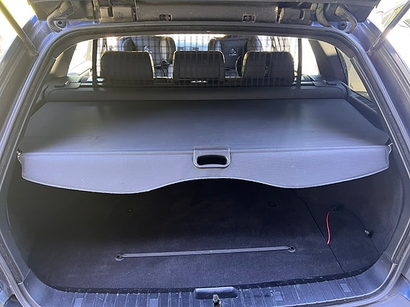BMW 320i 10 of 11