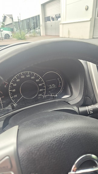 Nissan Note 4 of 4