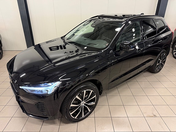 Volvo XC60 2 of 26