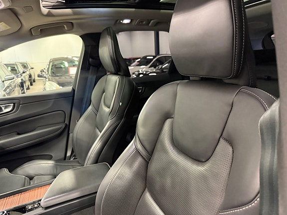 Volvo XC60 17 of 26