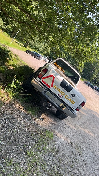 Nissan King Cab 4 of 7