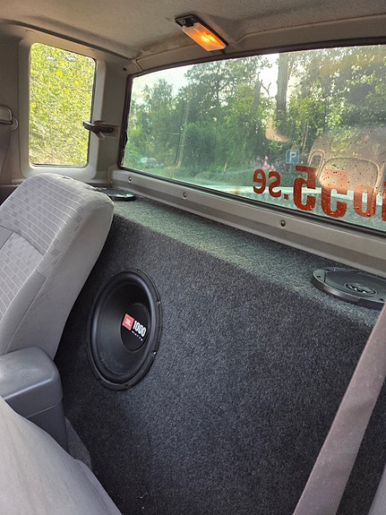 Nissan King Cab 7 of 7