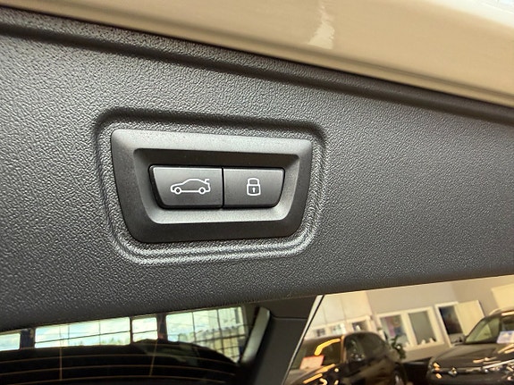 BMW 520d 27 of 30