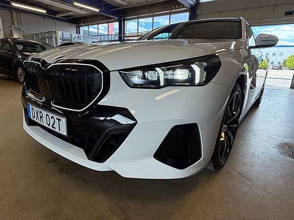 BMW 520d 2 of 30