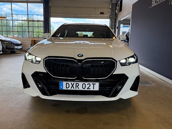 BMW 520d 3 of 30
