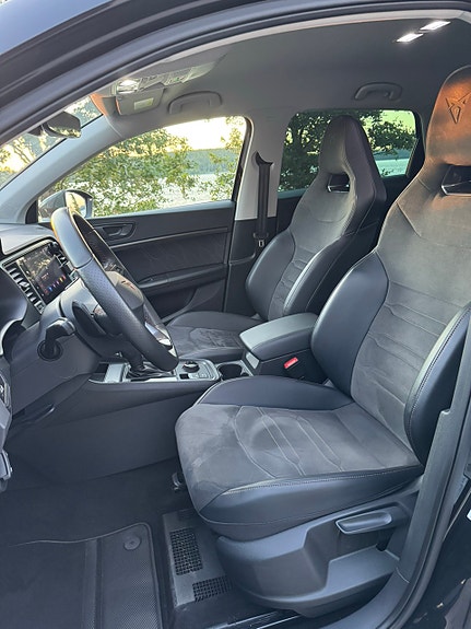 Cupra Ateca 4 of 5