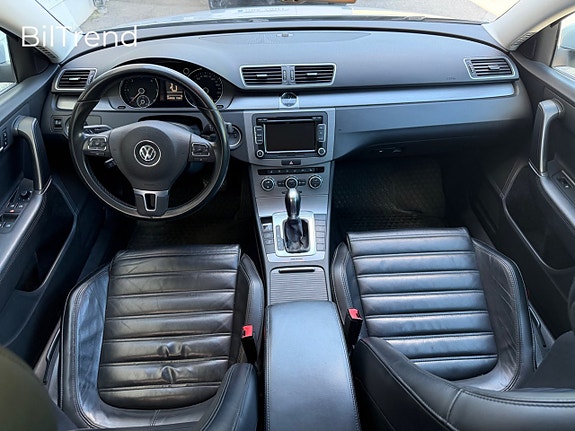 Volkswagen Passat 12 of 21