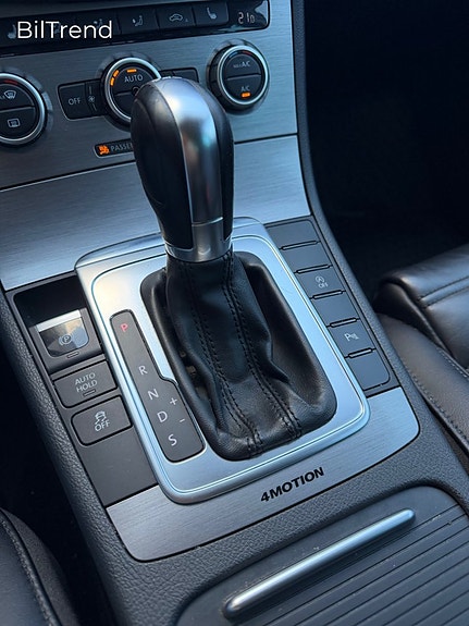 Volkswagen Passat 18 of 21