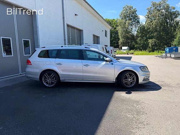 Volkswagen Passat 2 of 21