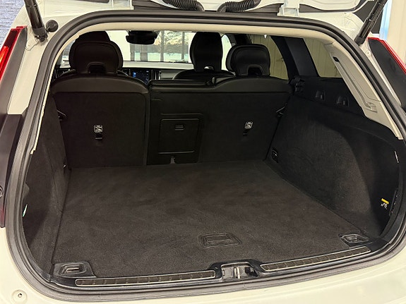Volvo V60 25 of 26