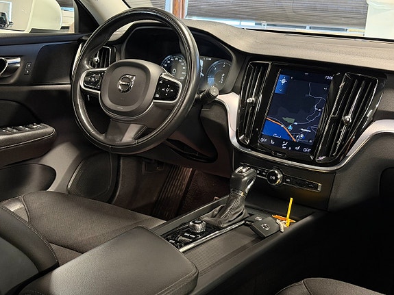 Volvo V60 16 of 26
