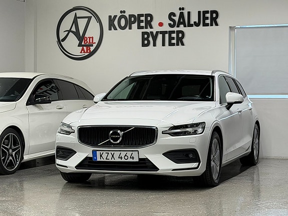 Volvo V60 2 of 26